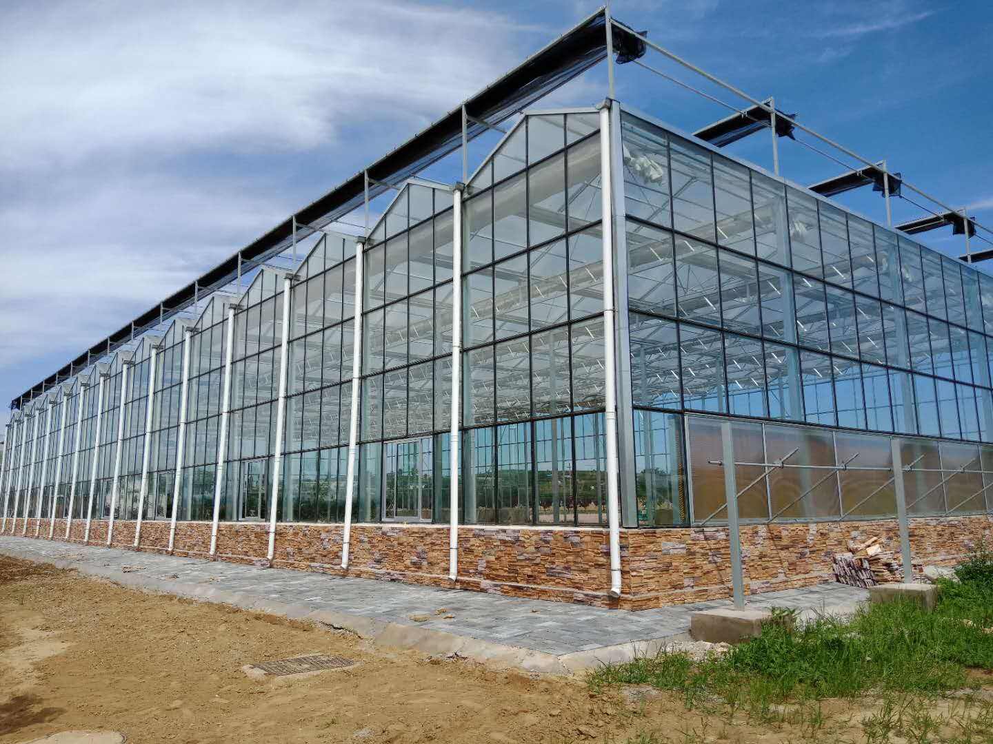 现代农业温室玻璃大棚解决方案